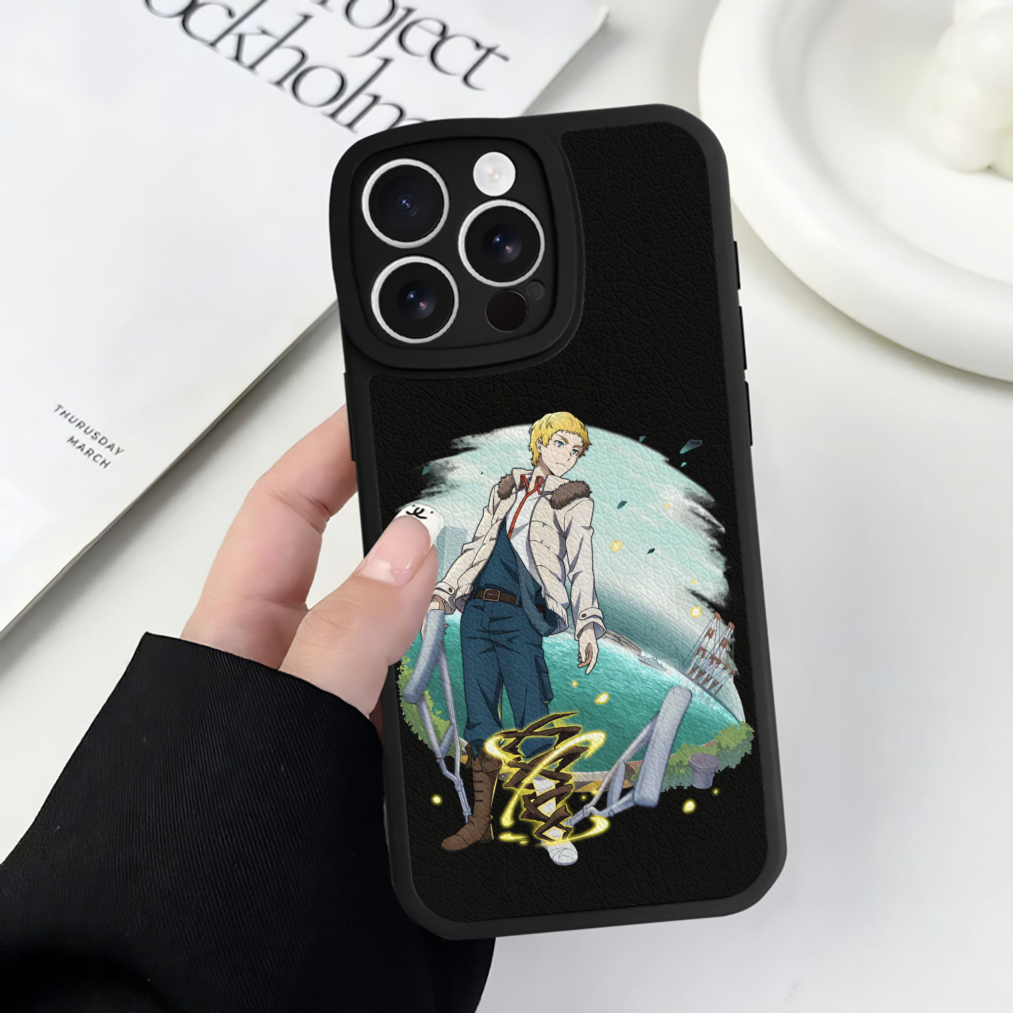 （画像用） 文豪ストレイドッグス Bungo Stray Dogs 【iPhone 16シリーズ対応】シリコンスマホケース（レザー調） 材質：シリコン